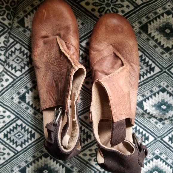 Clogs - Picture 5 of 6